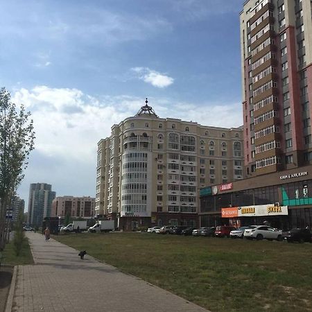 Уютная Квартира Комфорт Класса74 Astana Exteriör bild
