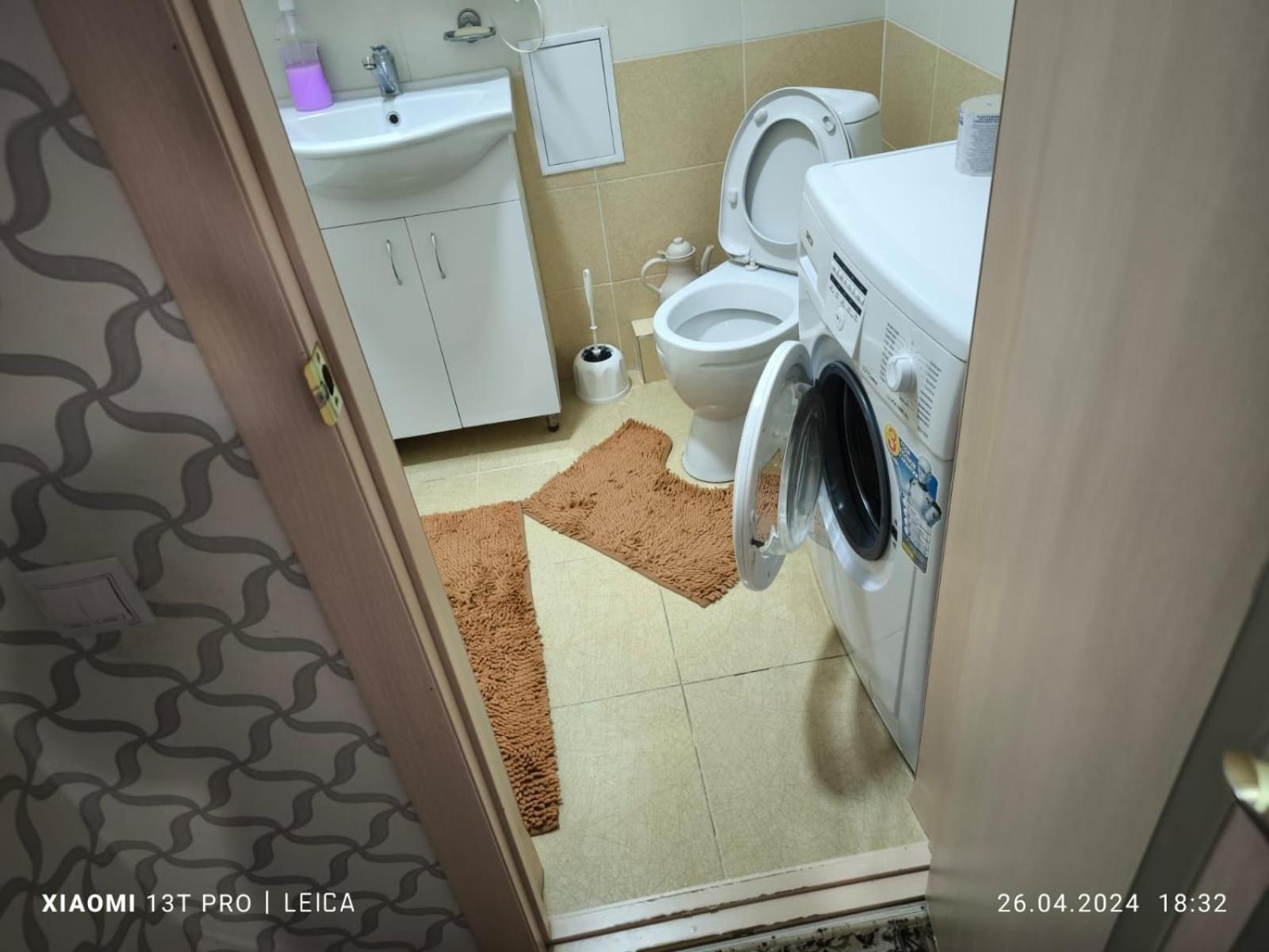 Уютная Квартира Комфорт Класса74 Astana Exteriör bild