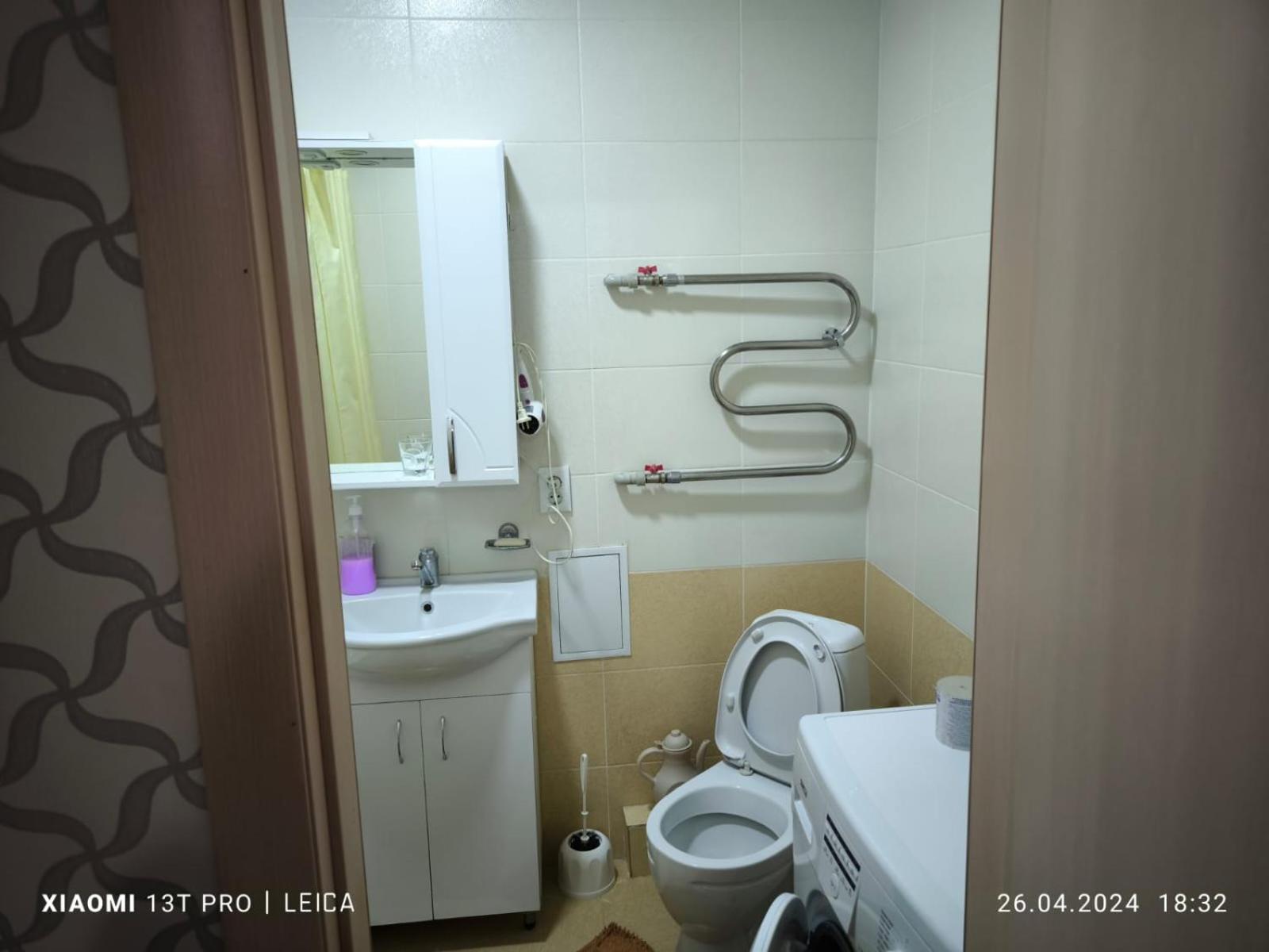 Уютная Квартира Комфорт Класса74 Astana Exteriör bild