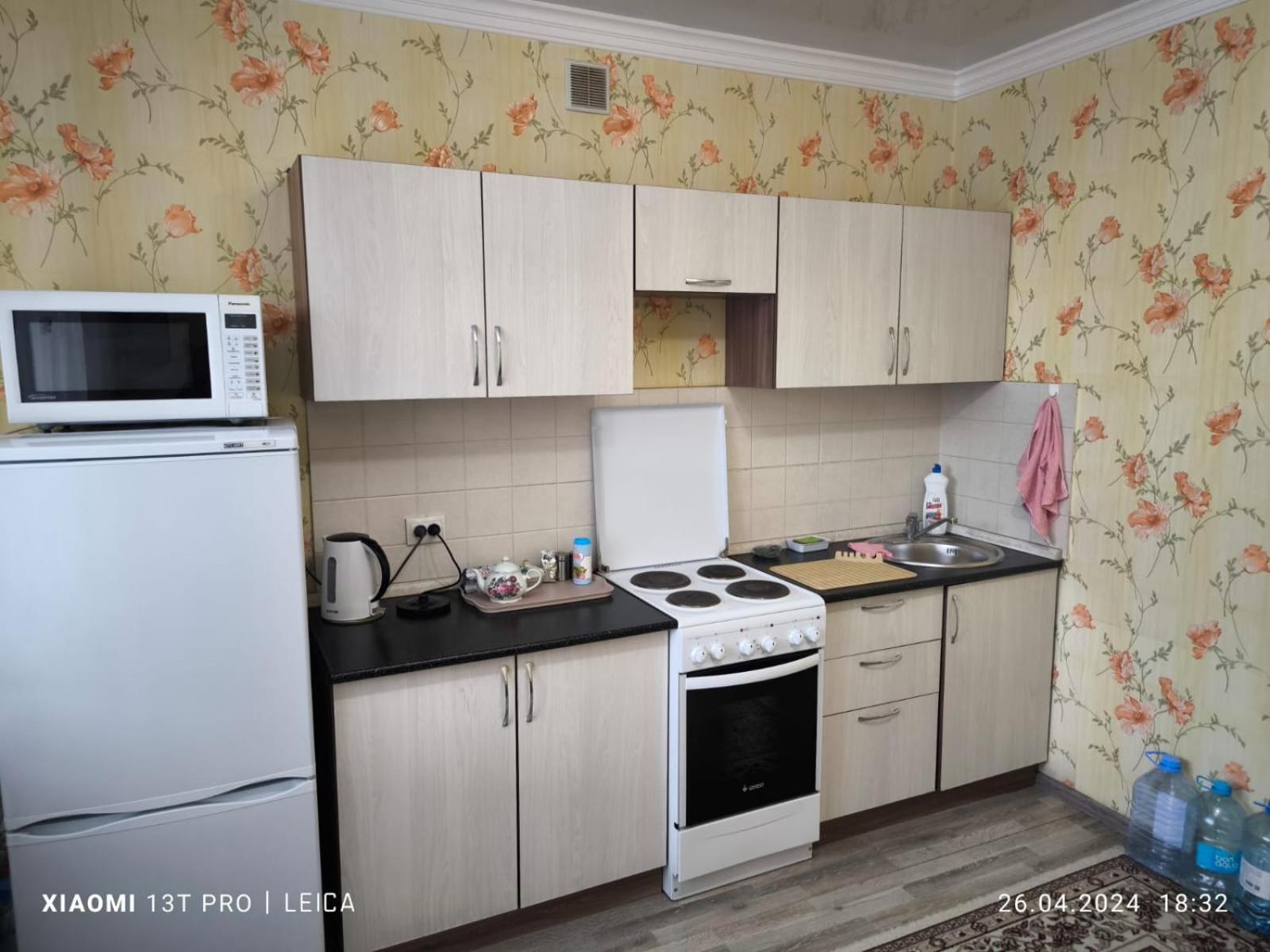Уютная Квартира Комфорт Класса74 Astana Exteriör bild